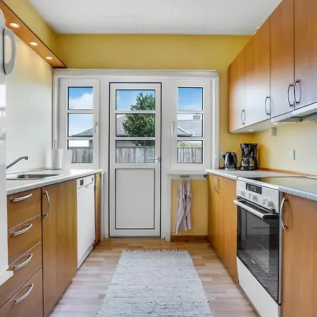 2 Bedroom Cozy In *